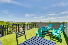 Centrally Located Austin Townhome 3 Mi to Dtwn!